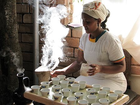 Ceremonia parzenia kawy to etiopski rytuał